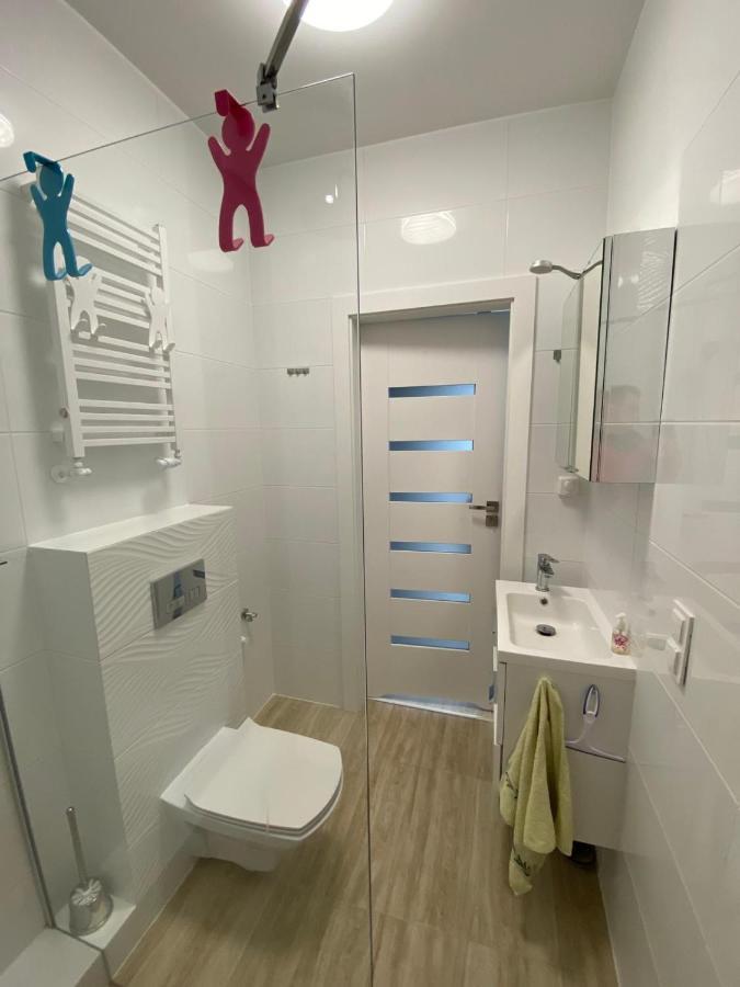 Apartament W Slonecznej Dolinie ยาสต์เชอเบีย กูรา ภายนอก รูปภาพ