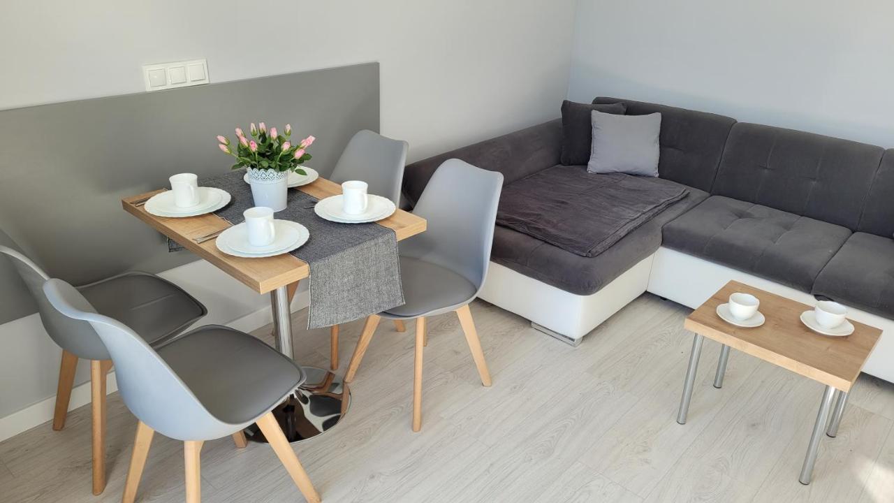 Apartament W Slonecznej Dolinie ยาสต์เชอเบีย กูรา ภายนอก รูปภาพ